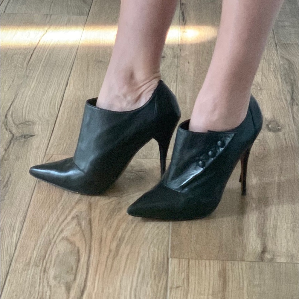 Elizabeth and James Pointed Toe Black Stiletto Heel Bootie